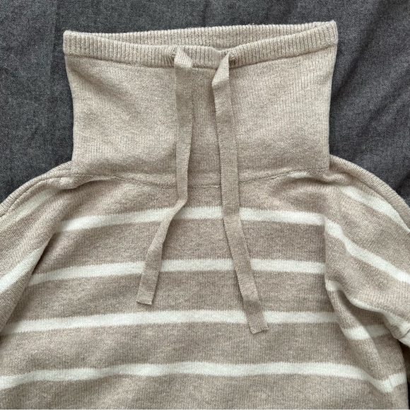 NWT Loft Striped Drawstring Neck Pocket Sweater Stone Heather - Picture 5 of 15